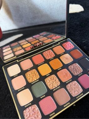 Tarte Maneater Eyeshadow Palette